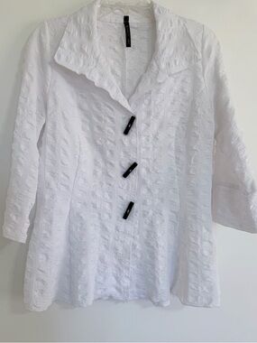 IC By Connie K 3/4 Sleeve White Blouse
